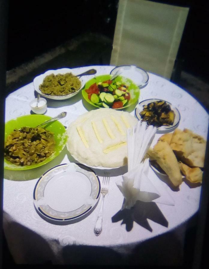 Natia Hotel Telavi Bagian luar foto
